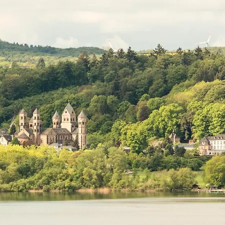 Himmel Un Aeaed Im Luetzinger Sueden, Fewo Rhein Eifel Burgbrohl